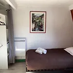 Hotel De La Voute