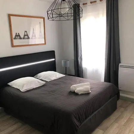 Hotel De La Voute *