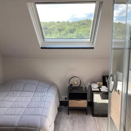 ホテル De La Voute *